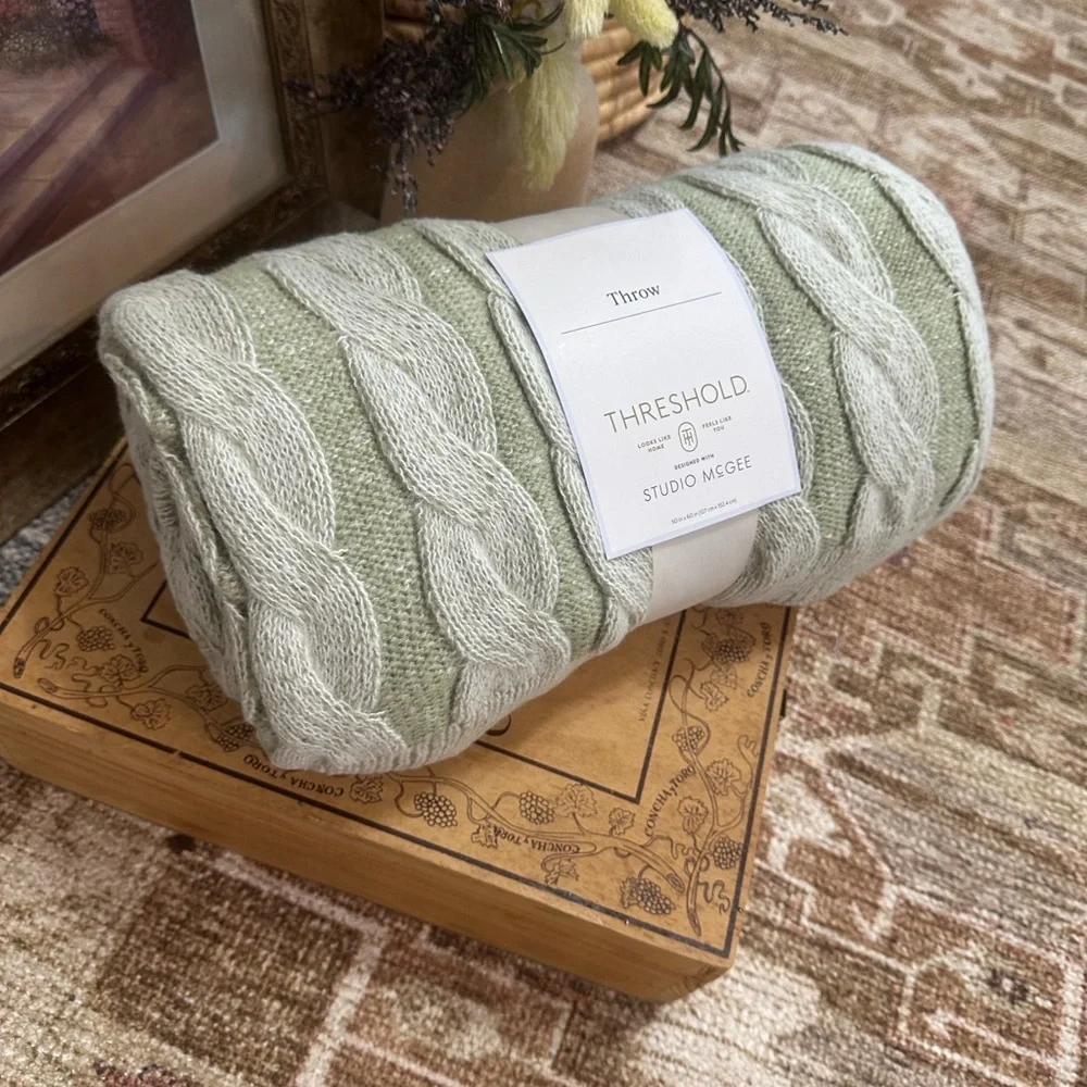 New Threshold Twisted Cable Knit Throw Blanket Green Cream Studio McGee 50x60”
